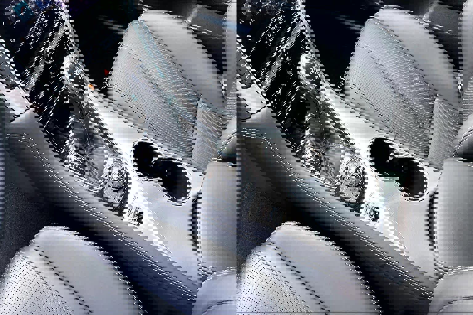 Used 2017 INFINITI Q60 w/ Premium Plus Package 3.0T image 17