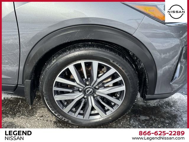 Used 2023 Nissan Kicks SV w/ Exterior Package image 8