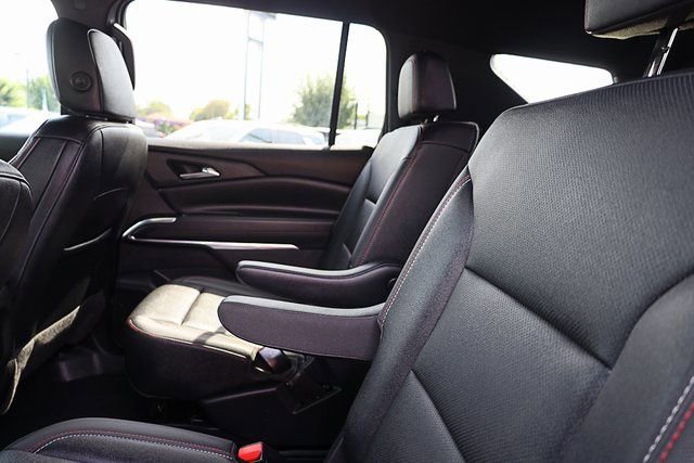 Used 2024 Chevrolet Traverse Z71 image 43