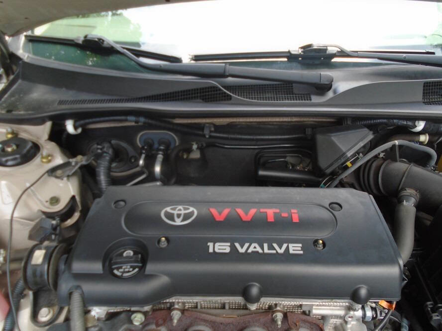 Used 2004 Toyota Camry LE FWD image 25