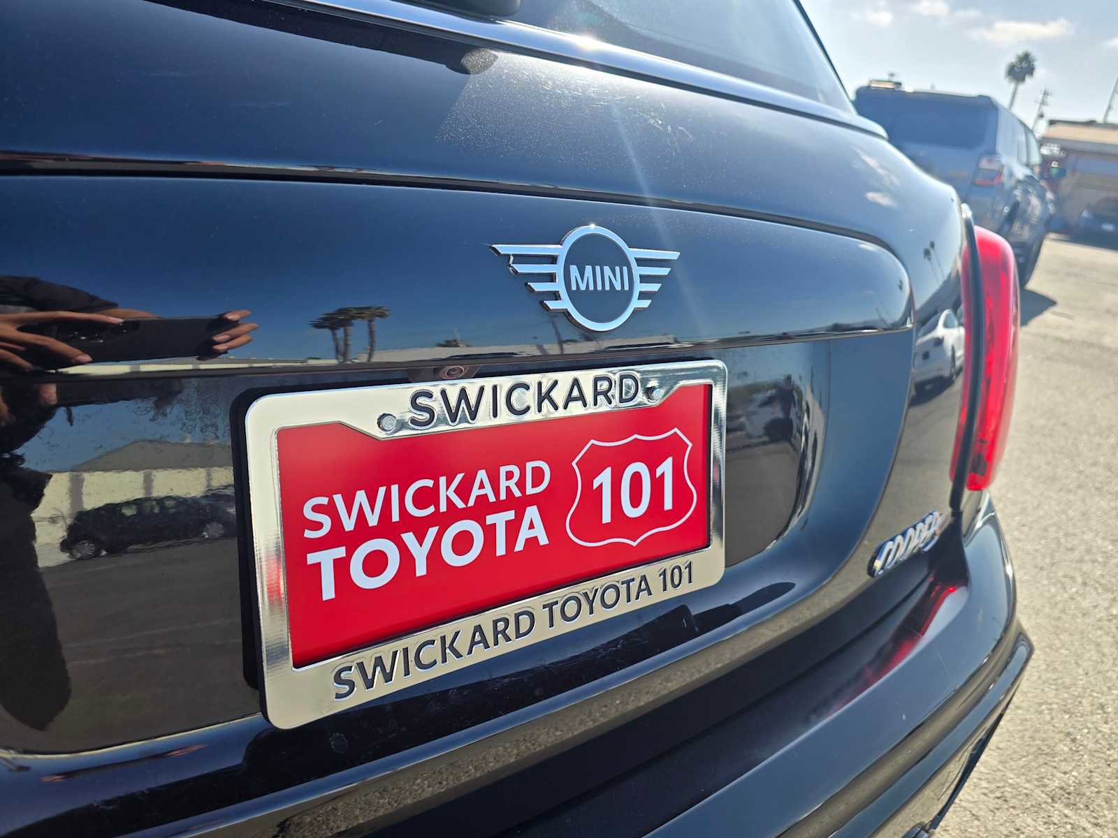 Used 2019 MINI Cooper S w/ Premium Package image 16