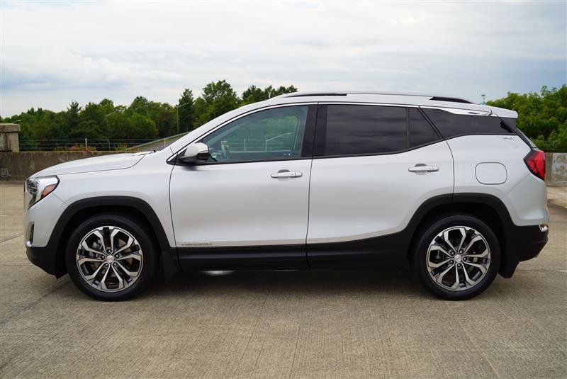 Used 2019 GMC Terrain SLT w/ Preferred Package FWD image 3