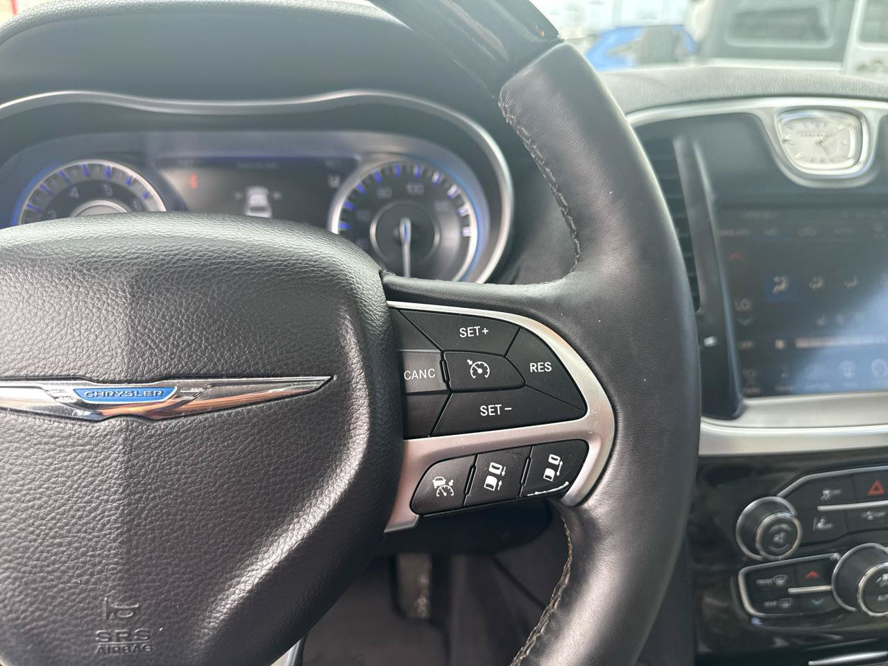 Used 2016 Chrysler 300 C w/ Safetytec Plus Group RWD image 18