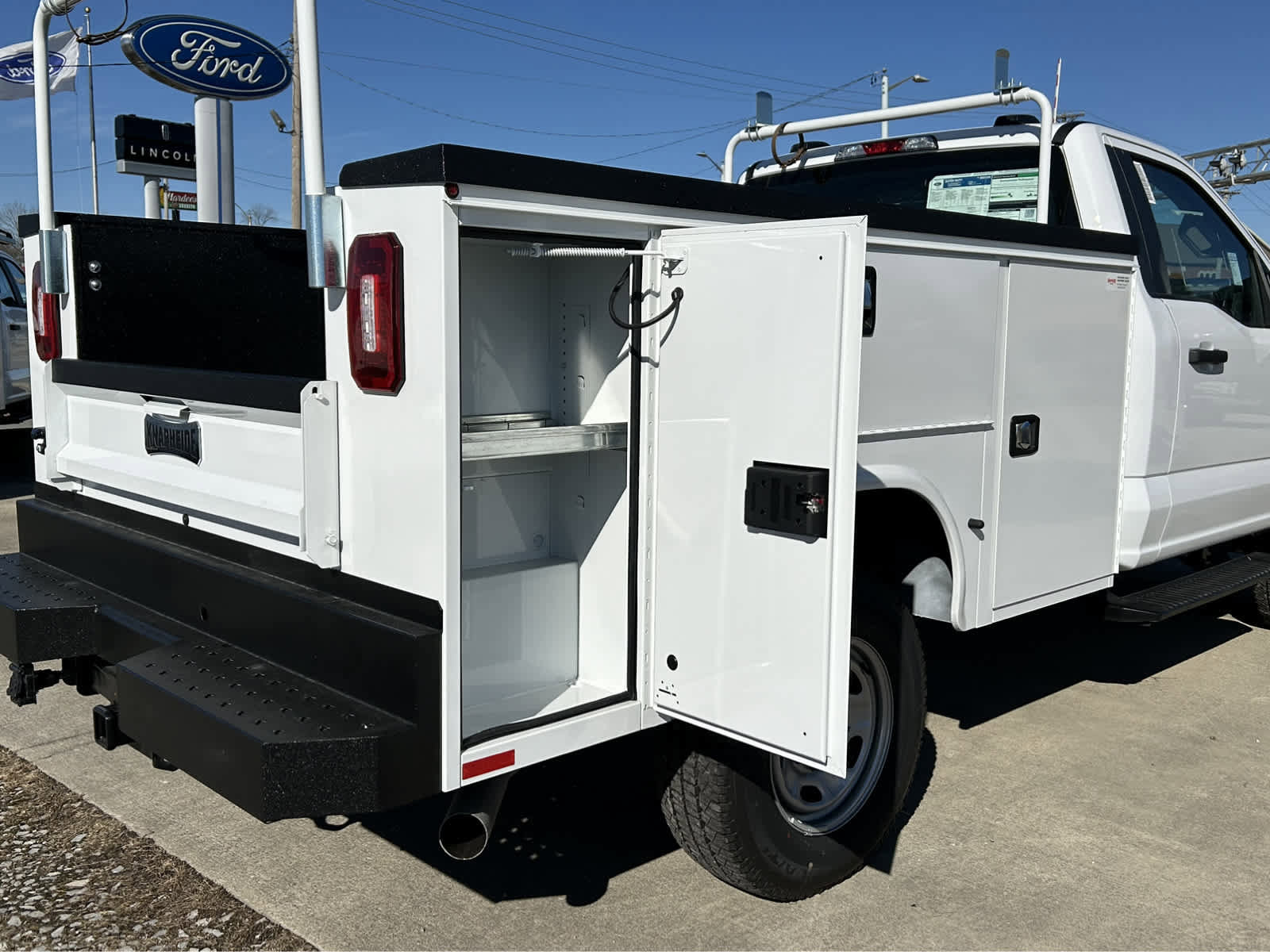 New 2023 Ford F250 XL w/ Snow Plow Prep Package AWD/4WD image 4