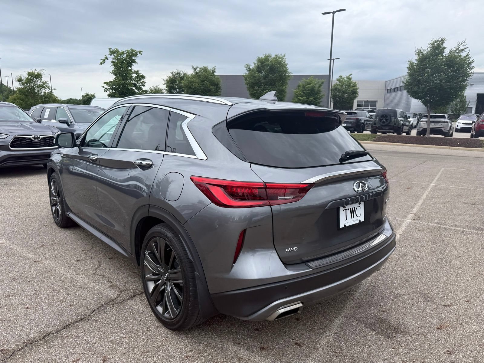 Used 2020 INFINITI QX50 Essential w/ Edition 30 Package AWD/4WD image 7