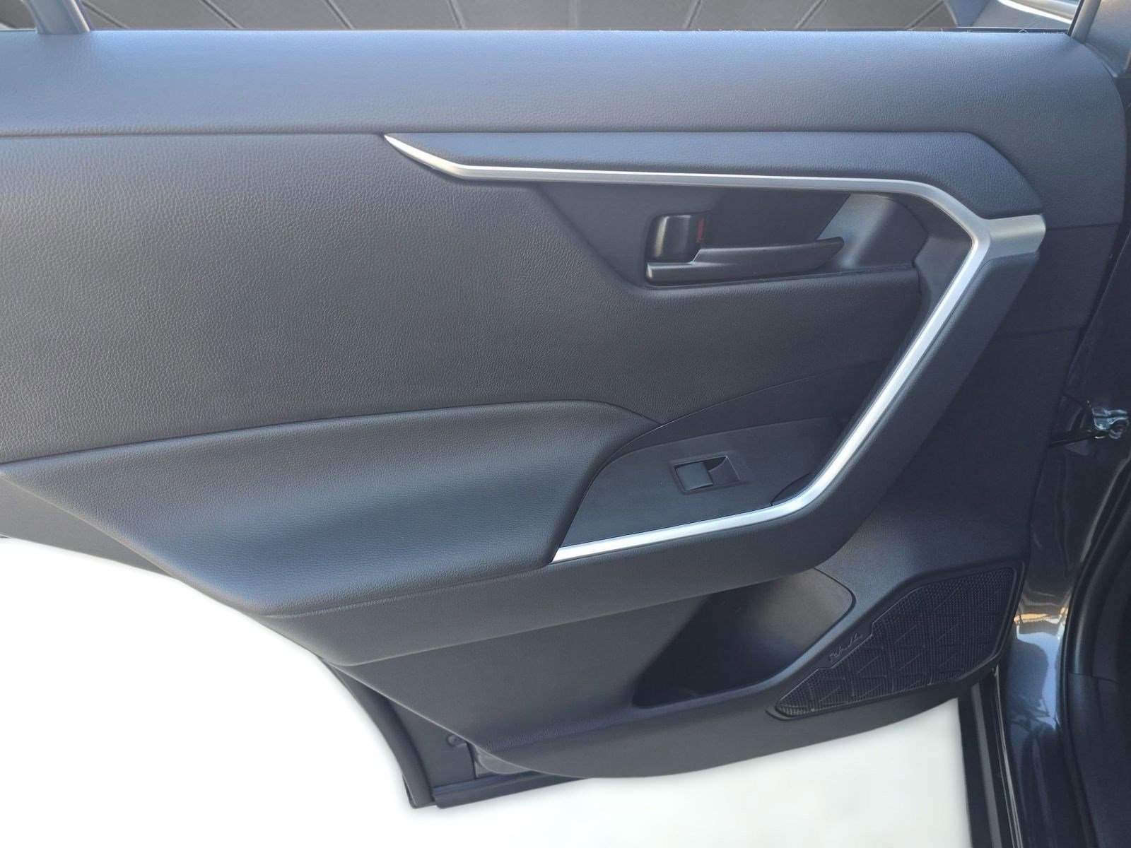 New 2025 Toyota RAV4 LE image 25