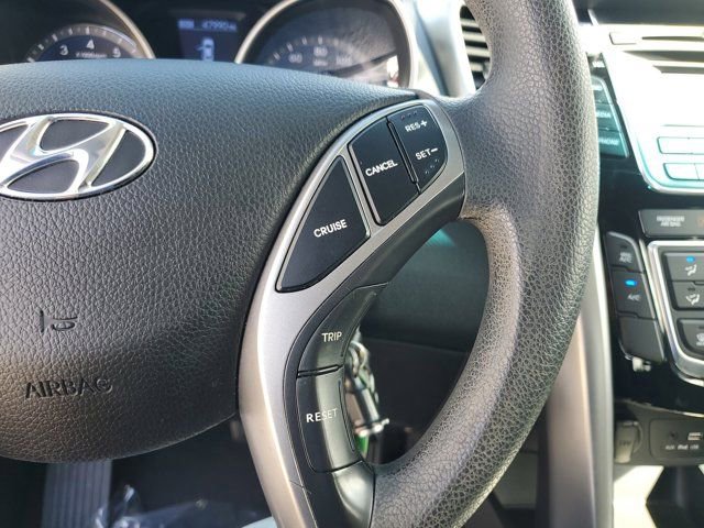 Used 2017 Hyundai Elantra GT image 18