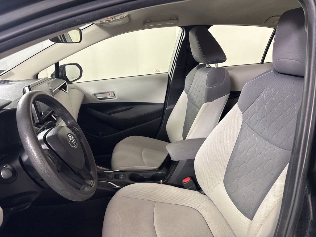 Used 2020 Toyota Corolla LE FWD image 29