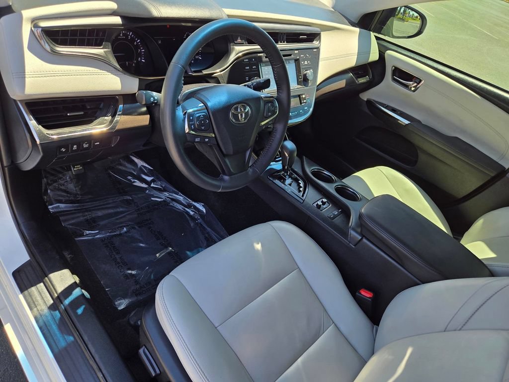 Used 2018 Toyota Avalon XLE Premium FWD image 21