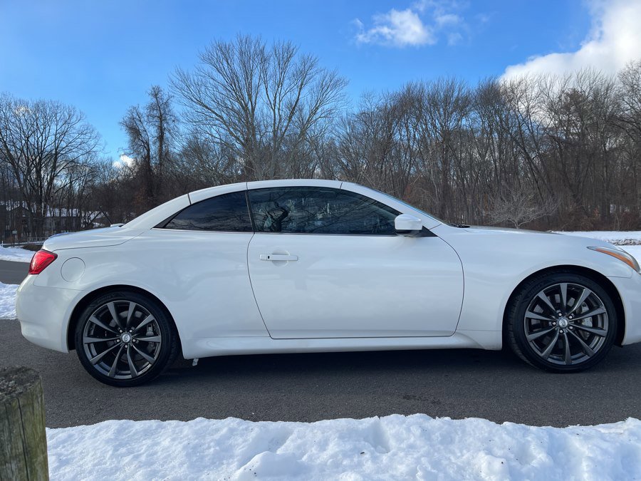 Used 2010 INFINITI G37 Sport image 27