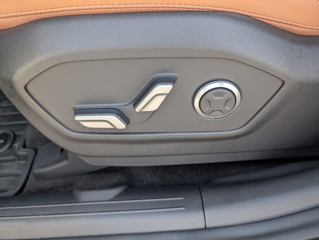 New 2025 Hyundai Santa Fe Limited image 15