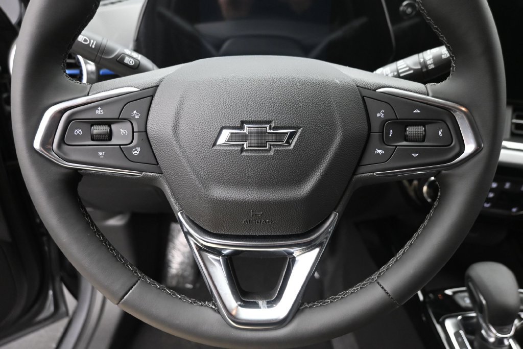 New 2026 Chevrolet Trax LT w/ Driver Confidence Package FWD image 20