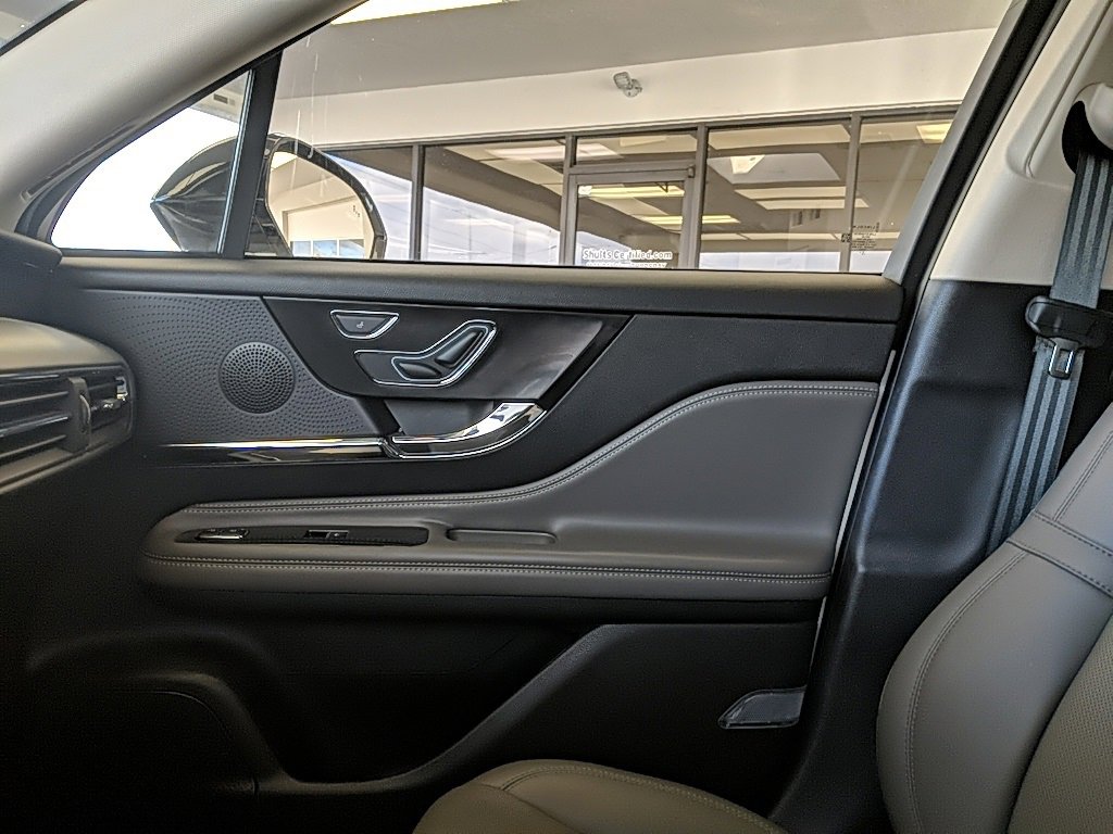 Used 2024 Lincoln Corsair Reserve w/ Equipment Group 201A image 20