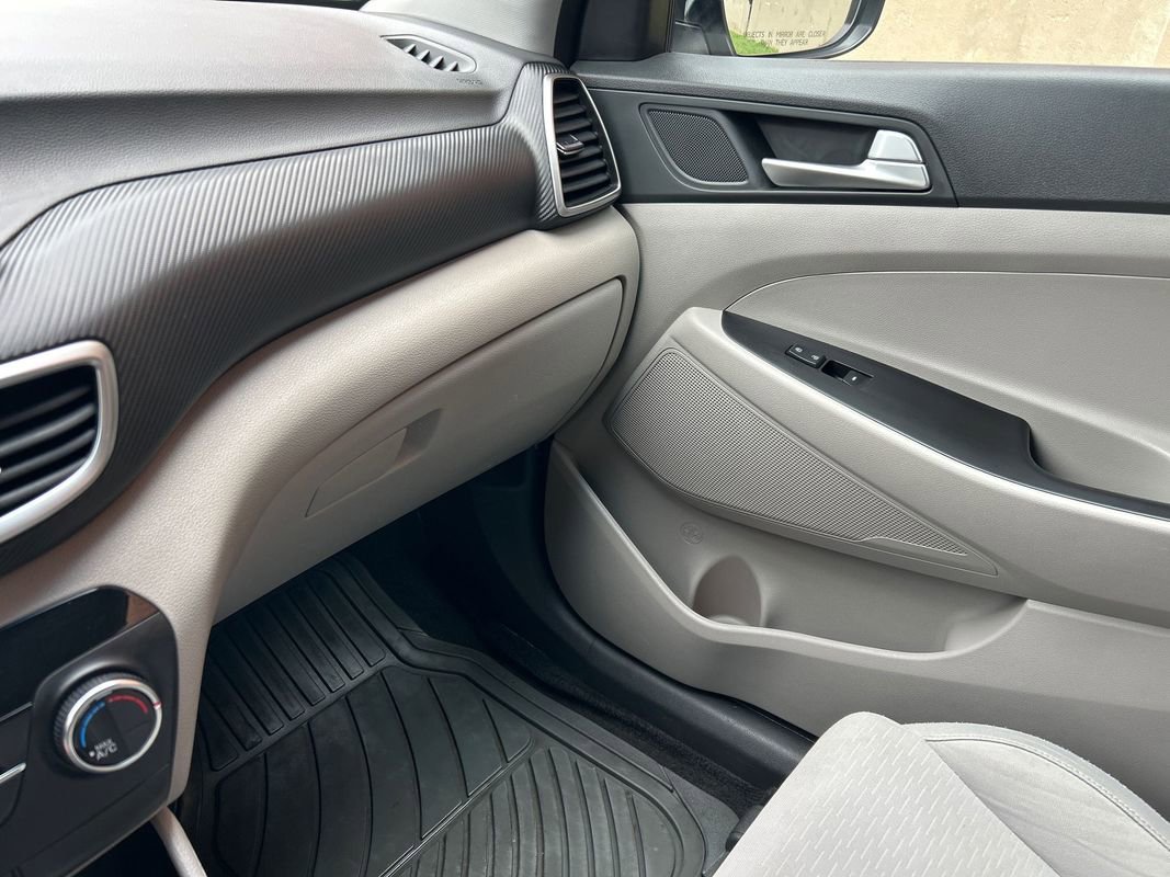 Used 2019 Hyundai Tucson SE image 14