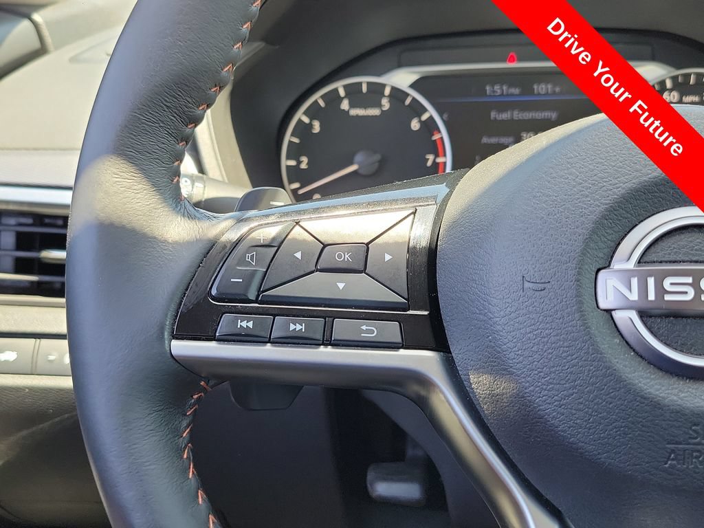 Used 2023 Nissan Altima 2.5 SR FWD image 7