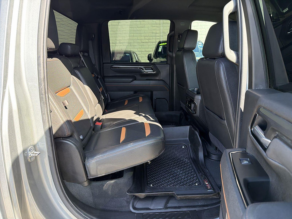 Used 2025 GMC Sierra 2500 AT4 AWD/4WD image 26