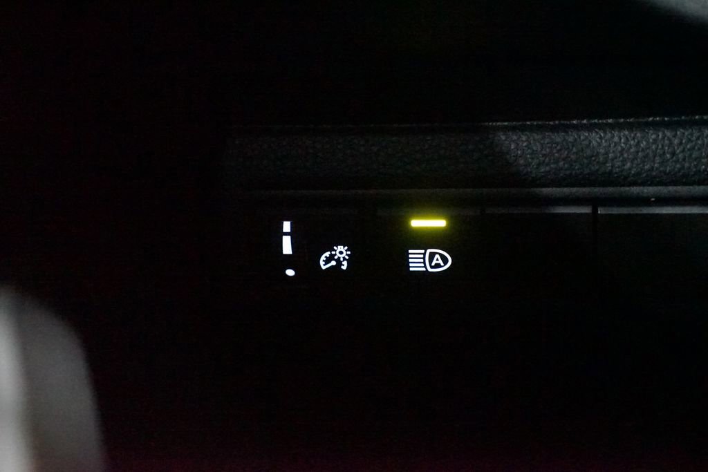 Certified 2023 Toyota Corolla SE image 21