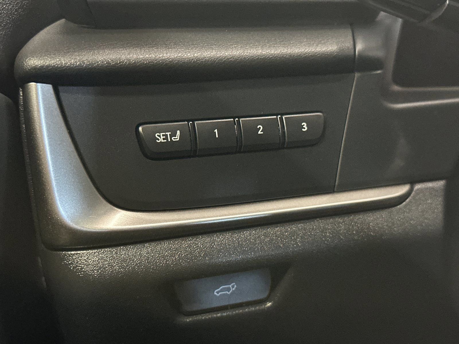 Used 2024 Lexus RZ 300e Premium w/ Technology Package image 32