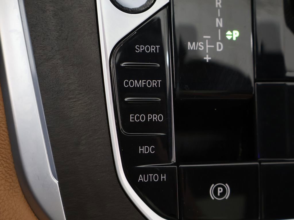 Used 2022 BMW X5 xDrive40i AWD/4WD image 59