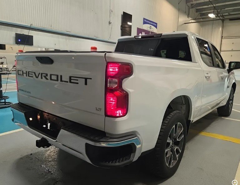 Used 2021 Chevrolet Silverado 1500 LT RWD image 5