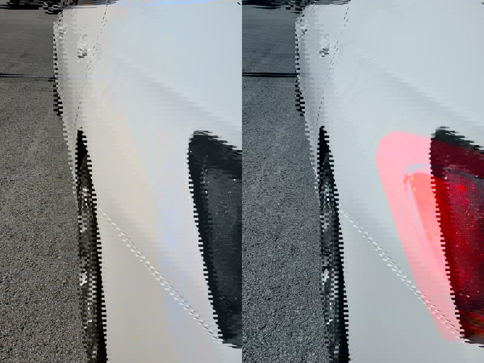 Used 2020 Chevrolet Malibu LT image 16