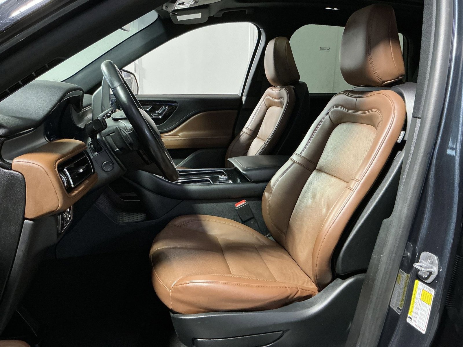 Used 2023 Lincoln Aviator Reserve w/ Elements Package Plus image 21