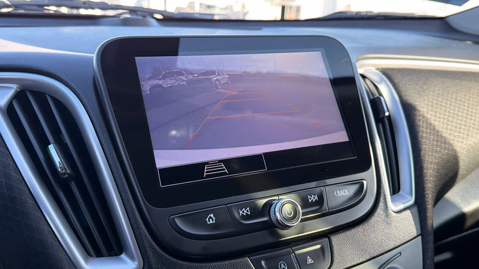 Used 2022 Chevrolet Malibu LT image 16