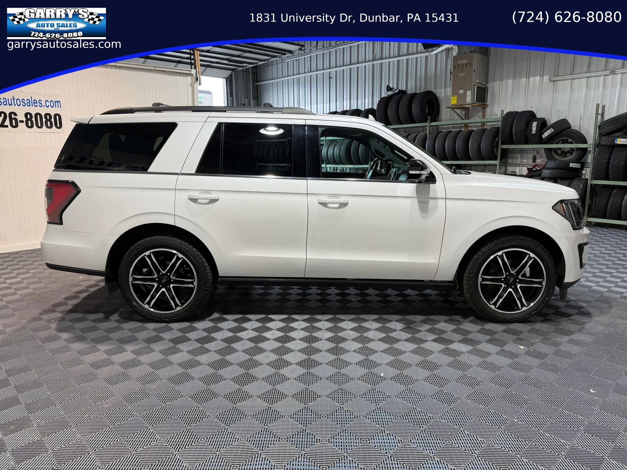 Used 2019 Ford Expedition Limited w/ Equipment Group 303A AWD/4WD image 4