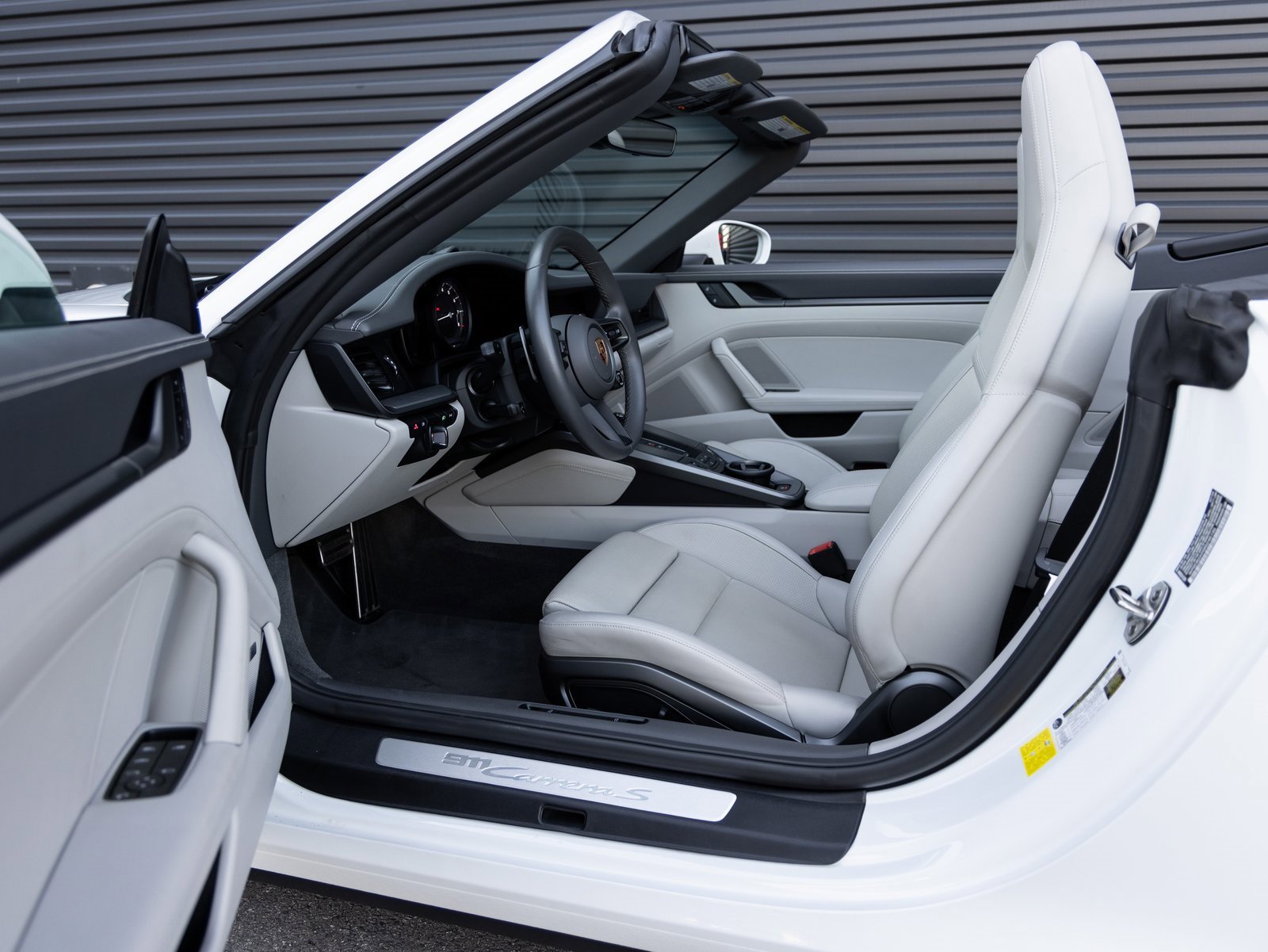 Used 2024 Porsche 911 Carrera S image 25