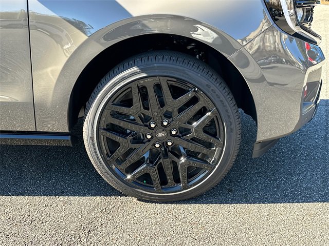 New 2026 Ford Expedition Max Platinum w/ Stealth Performance Package image 12