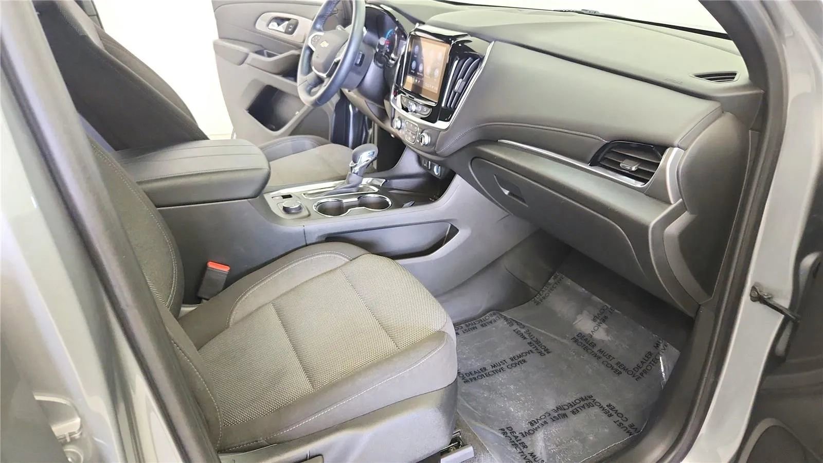 Used 2023 Chevrolet Traverse LT AWD/4WD image 36