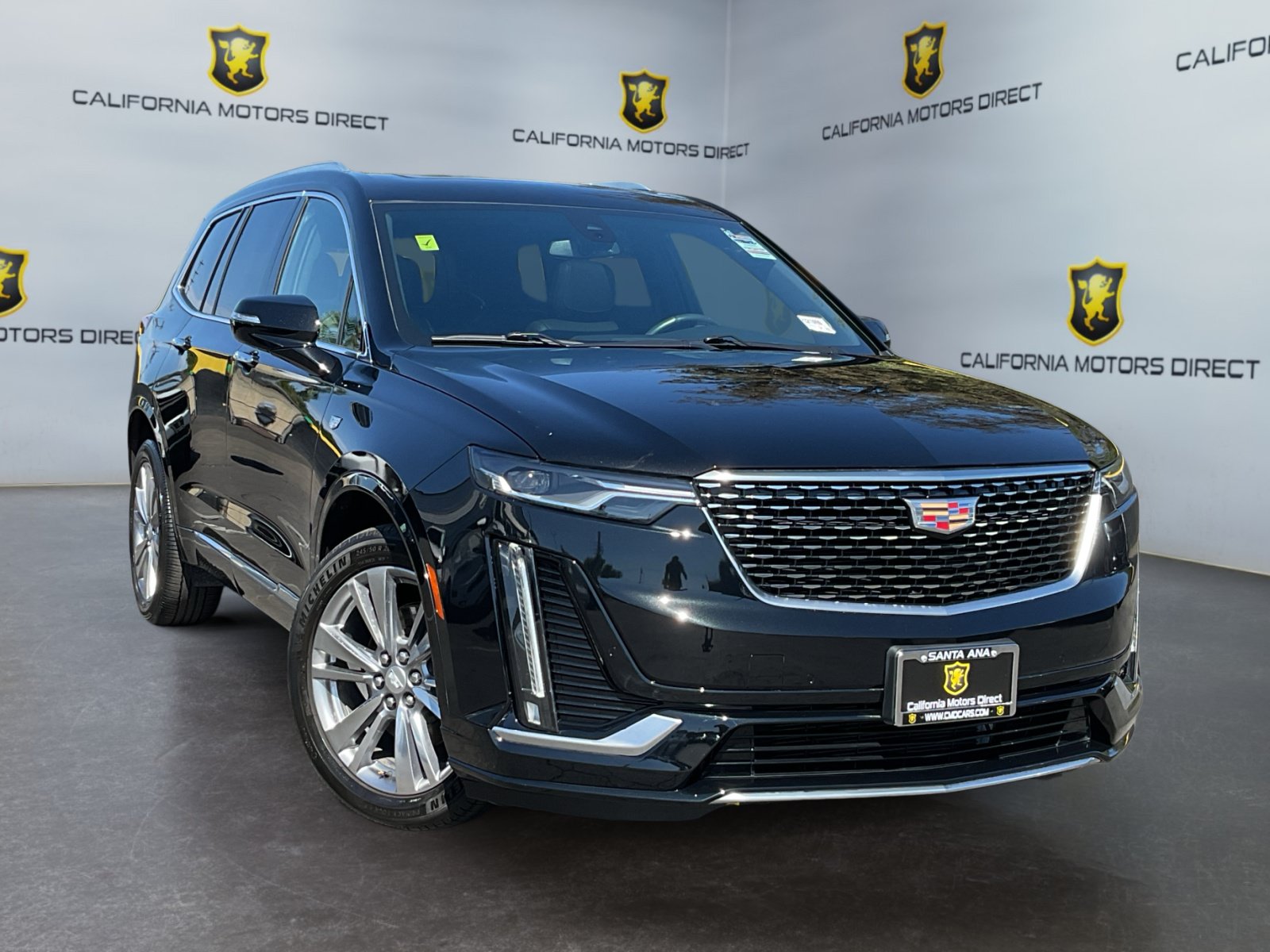 Used 2023 Cadillac XT6 Premium Luxury FWD image 3