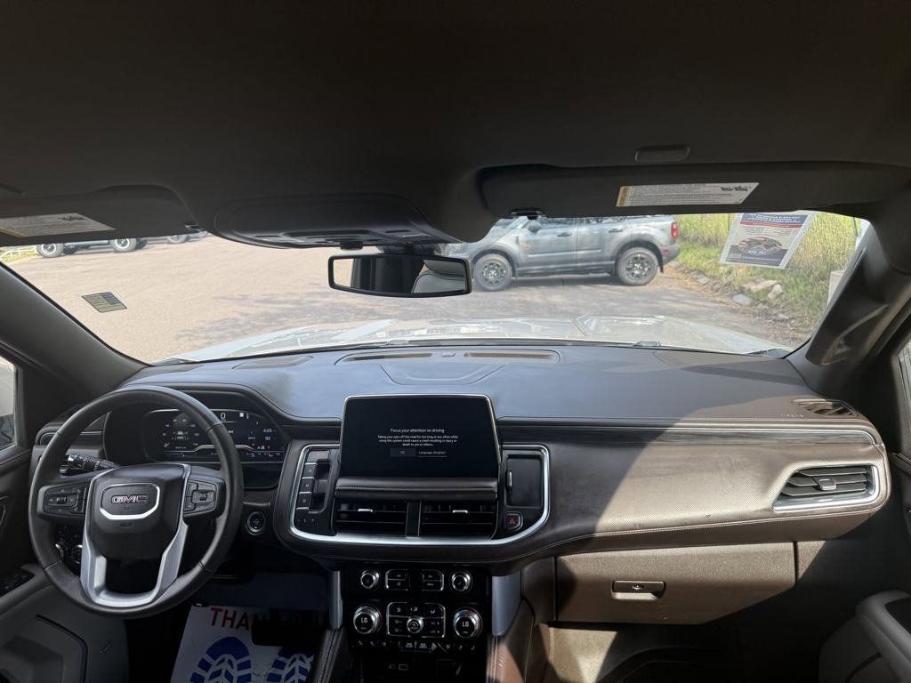 Used 2022 GMC Yukon SLT w/ SLT Luxury Package image 28