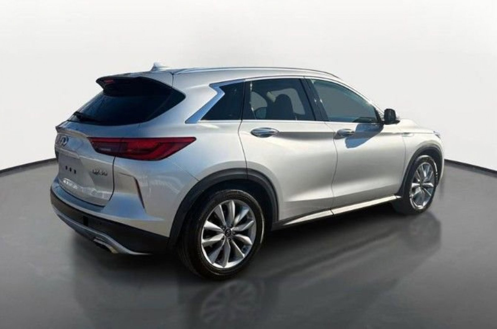 Used 2020 INFINITI QX50 Essential image 6