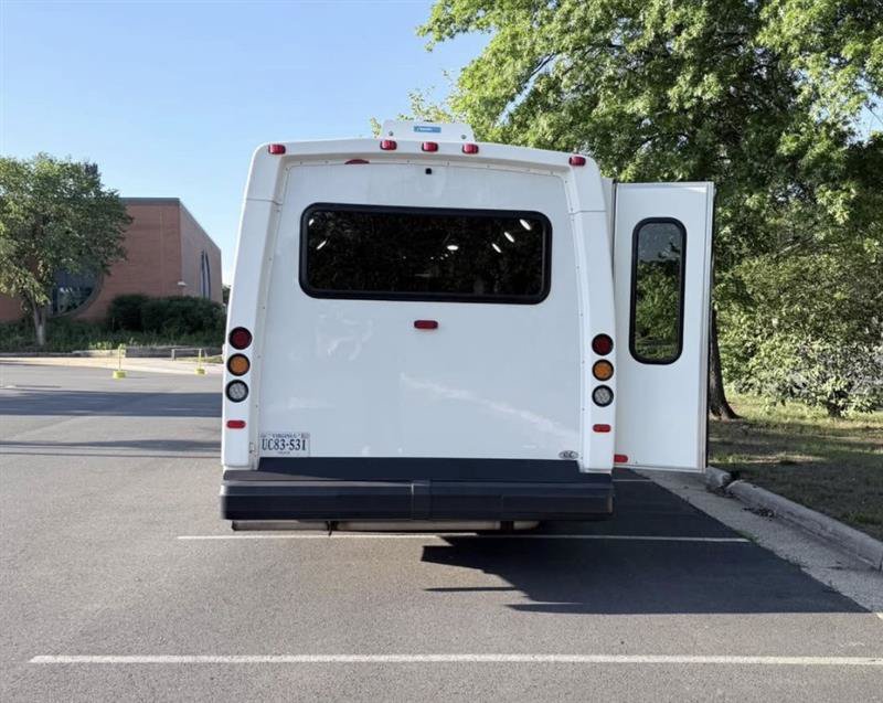 Used 2019 Ford E-450 and Econoline 450 Super Duty w/ Shuttle Bus Prep Package RWD image 5