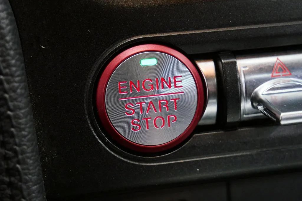 Used 2019 Ford Mustang GT Premium w/ Equipment Group 401A RWD image 25