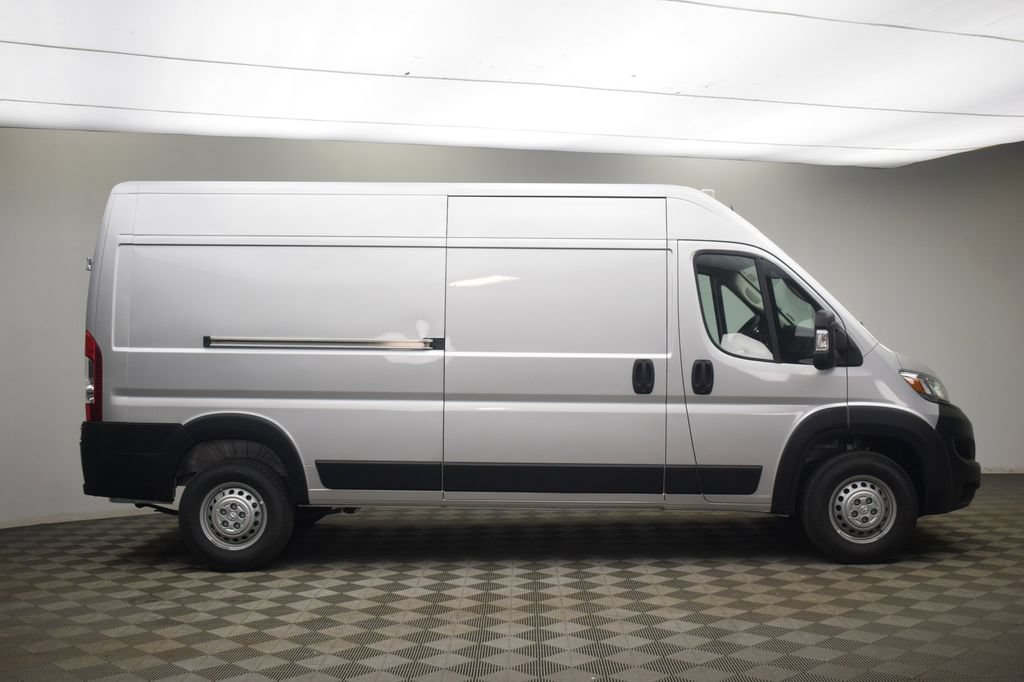 New 2026 RAM ProMaster 2500 w/ Convenience Group FWD image 4