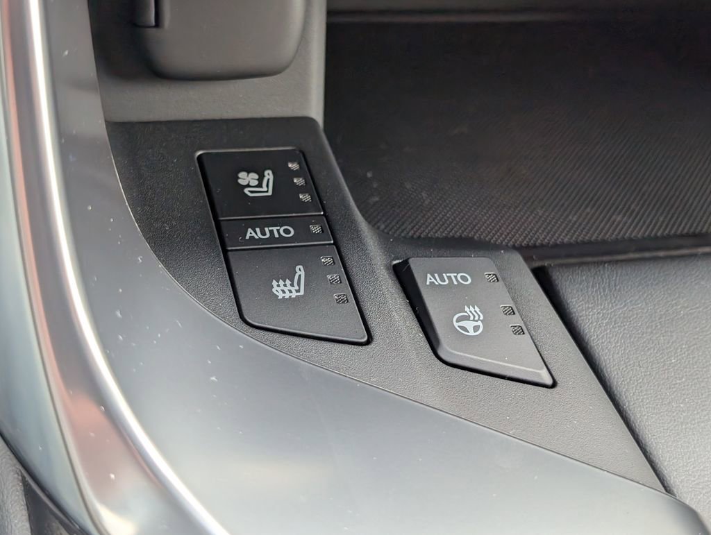 New 2025 Lexus LX 700h Overtrail image 13