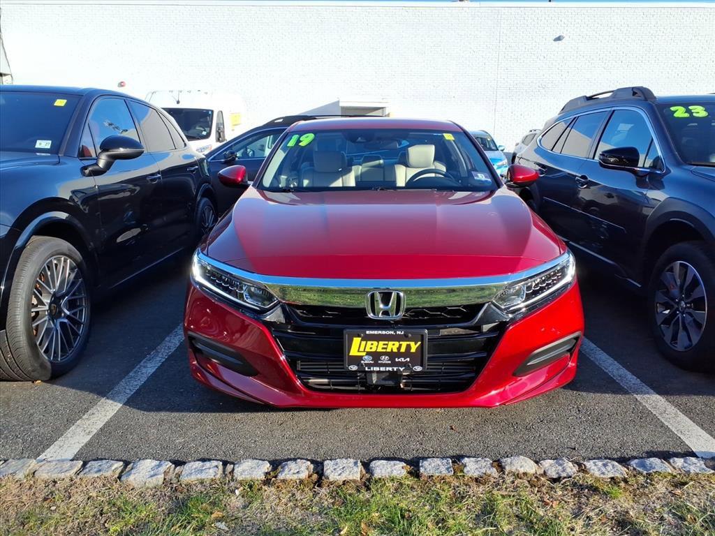 Used 2019 Honda Accord LX image 2