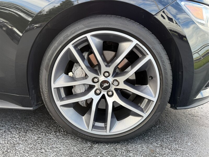 Used 2015 Ford Mustang GT Premium w/ Equipment Group 401A RWD image 25