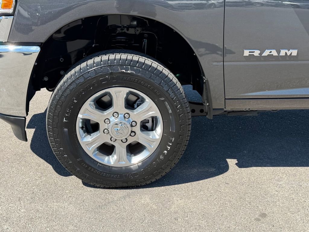 Used 2024 RAM 2500 Big Horn AWD/4WD image 26