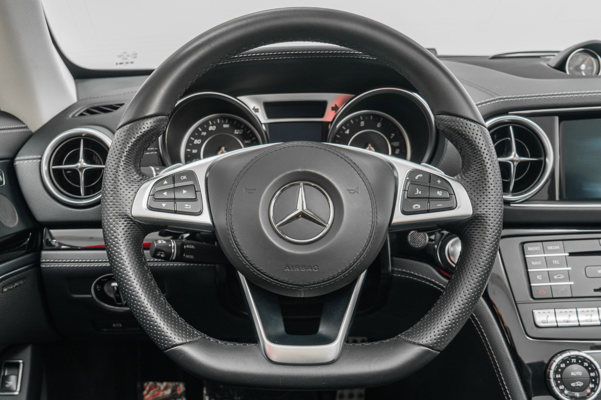 Used 2019 Mercedes-Benz SL 450 image 15