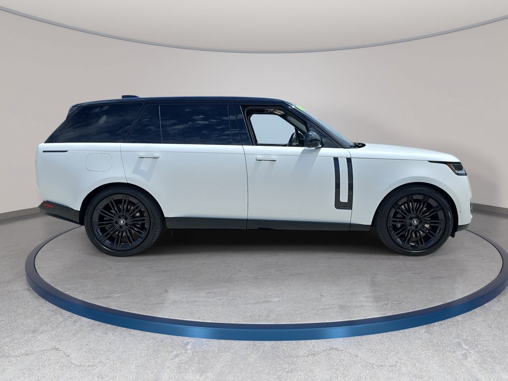 Certified 2023 Land Rover Range Rover Long Wheelbase Autobiography AWD/4WD image 4
