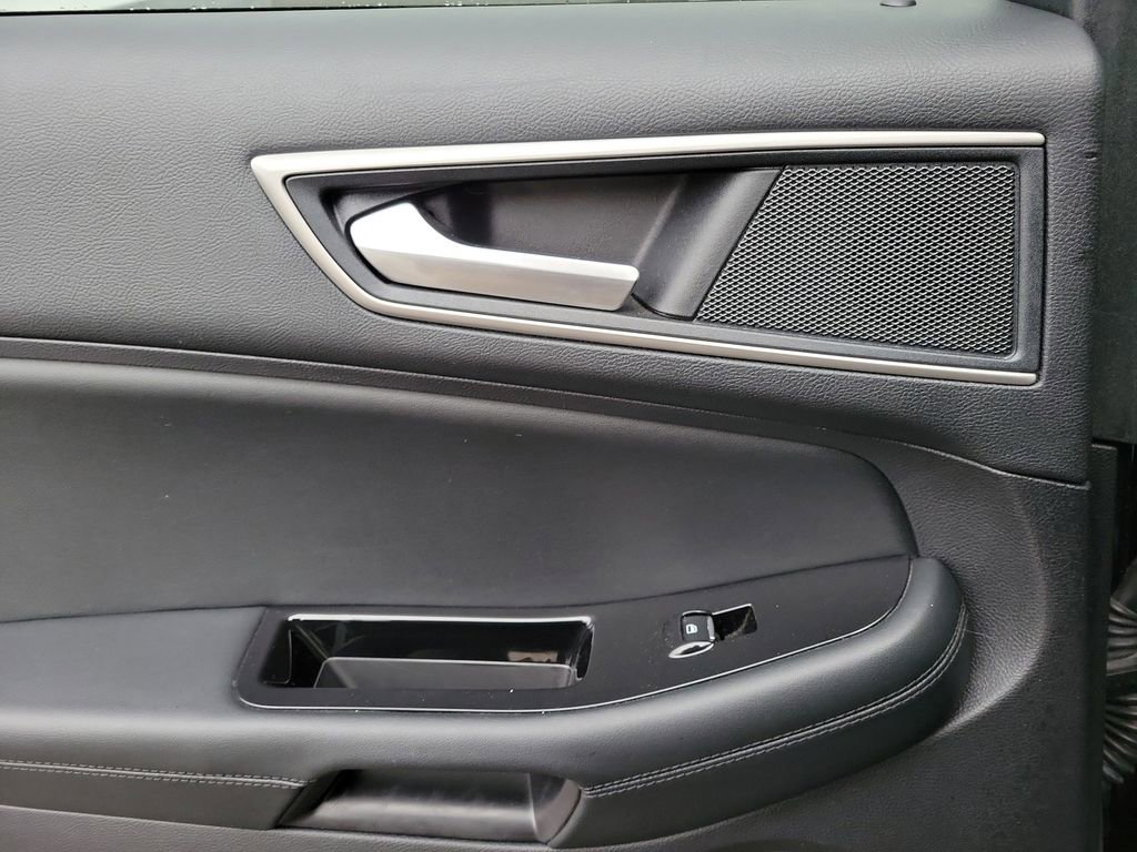 Certified 2020 Ford Edge SEL w/ Convenience Package image 14