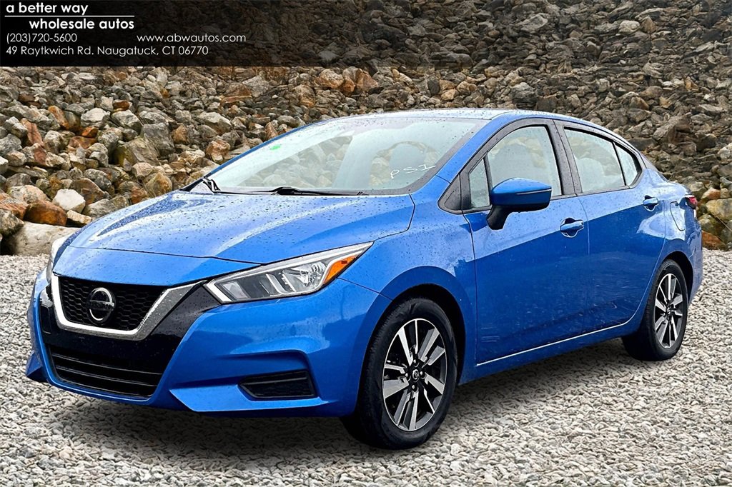 Used 2021 Nissan Versa SV image 1