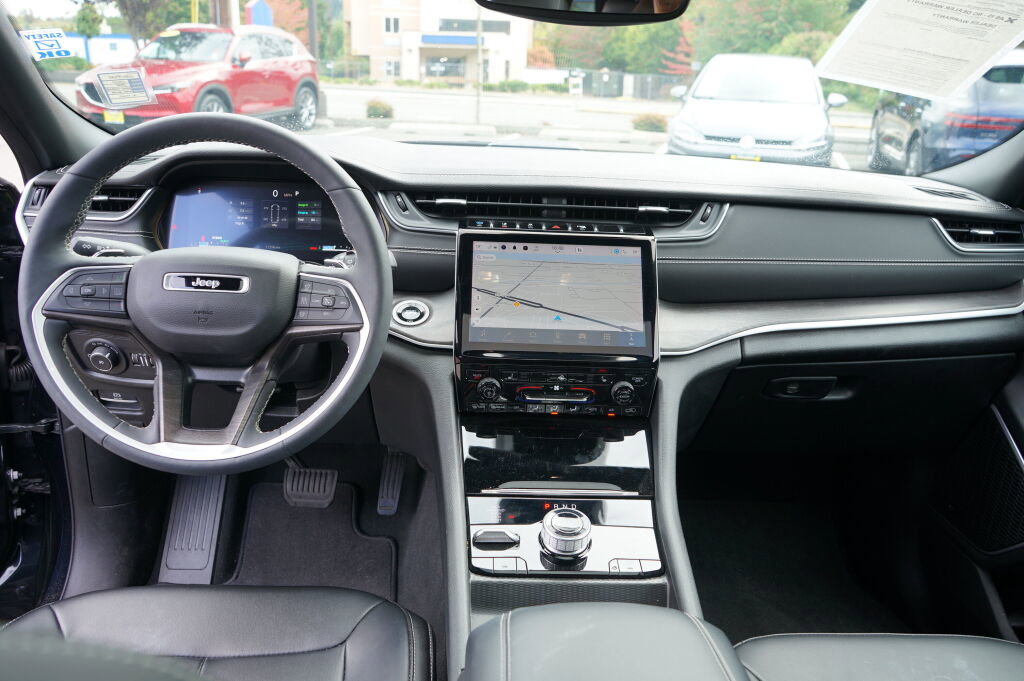 Used 2024 Jeep Grand Cherokee Limited 4xe w/ Trailer Tow Package image 14