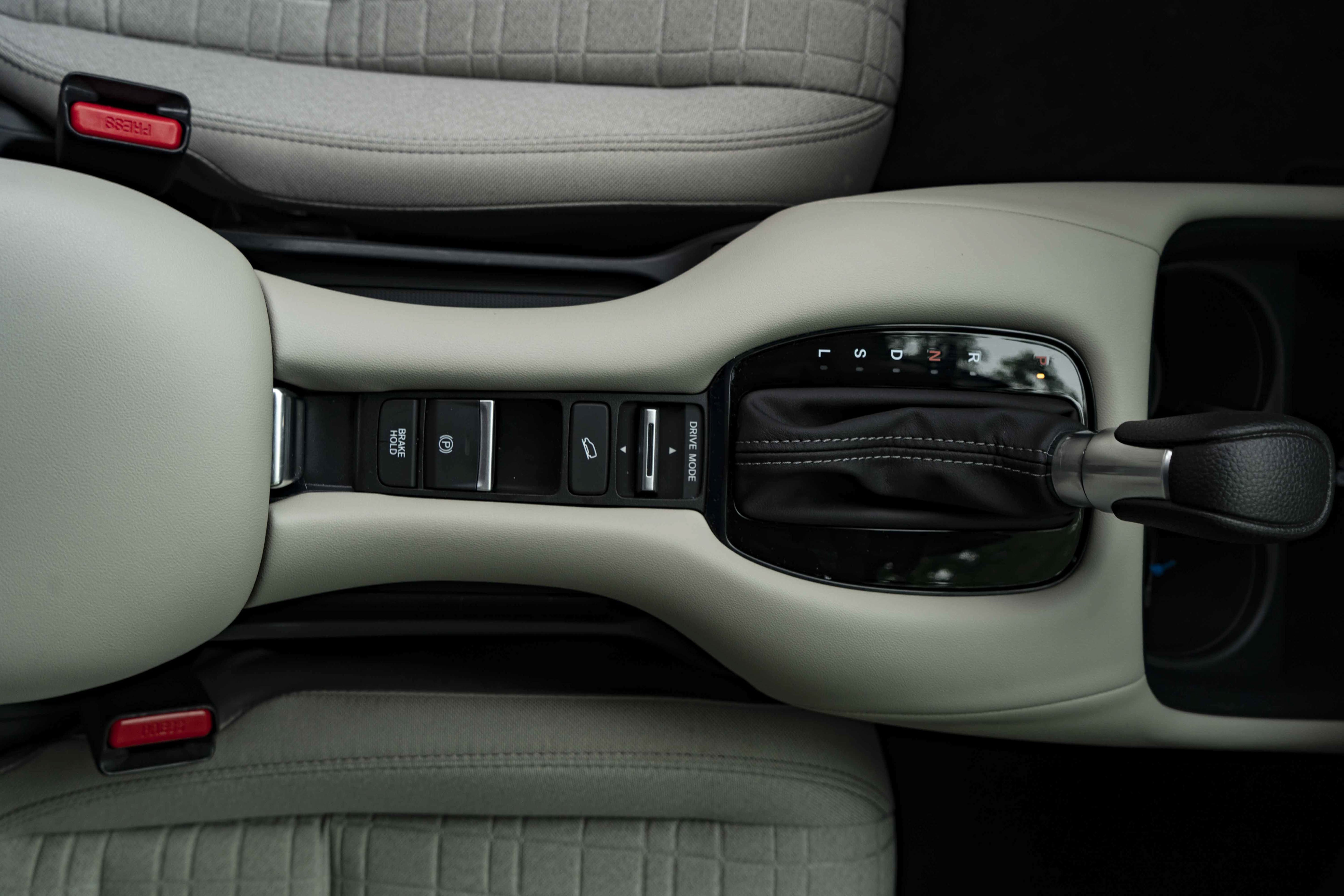 Certified 2026 Honda HR-V LX image 26