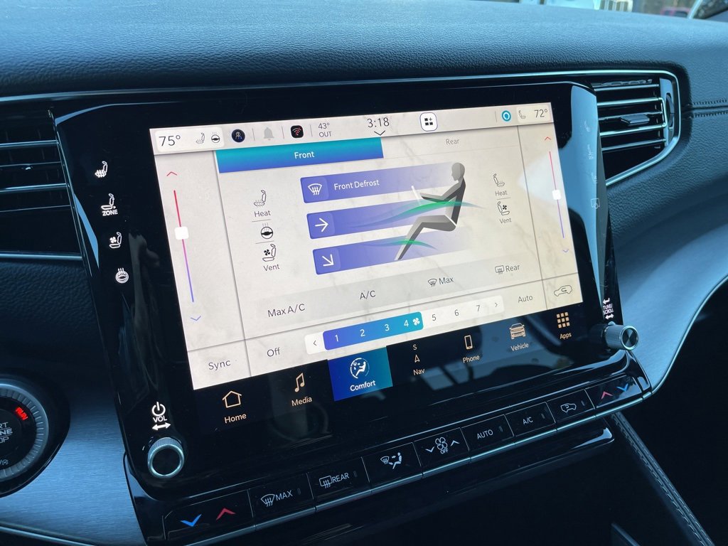 New 2025 Jeep Wagoneer L 4WD w/ Convenience Group I image 8