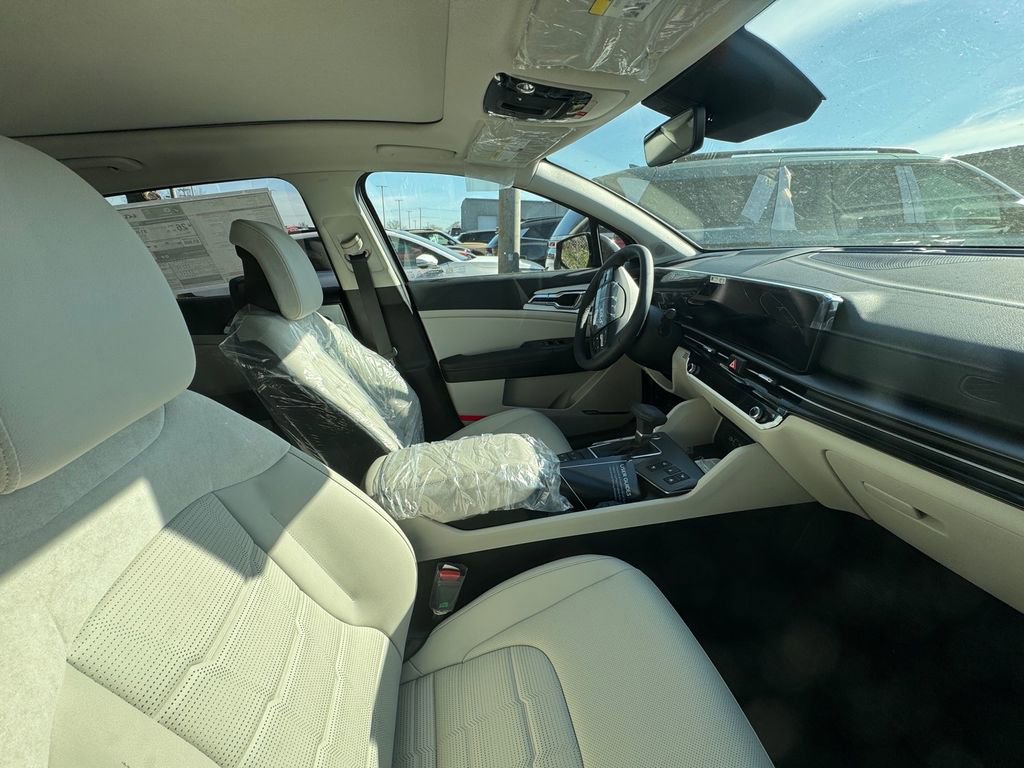 New 2026 Kia Sportage SX image 3