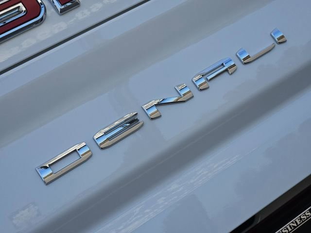 New 2026 GMC Sierra 3500 Denali w/ Denali Reserve Package AWD/4WD image 8
